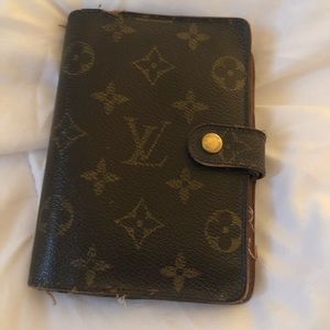 Authentic Louis Vuitton Agenda * 🥰